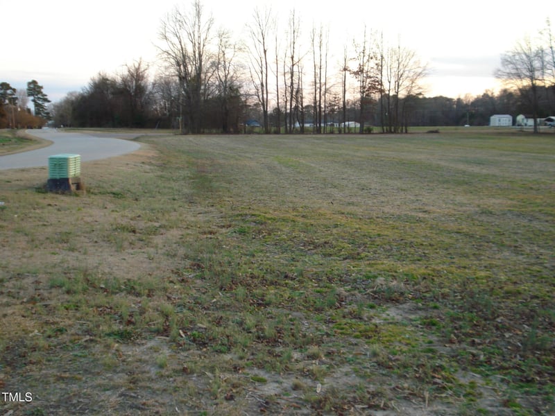 Raiford Rd, Erwin, NC 28339
