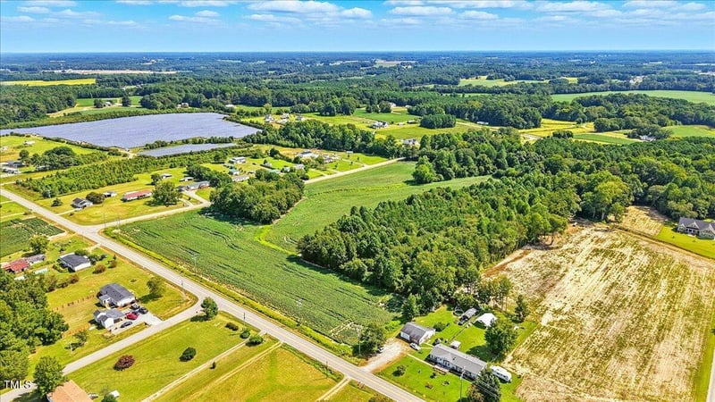 River Run Rd, Selma, NC 27576