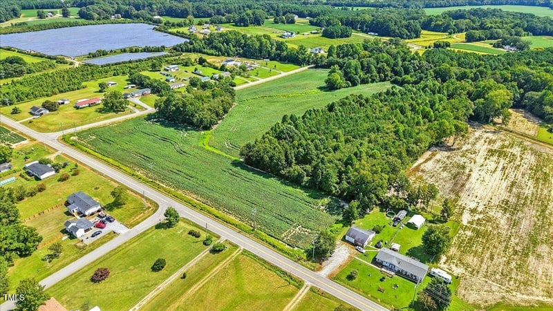 River Run Rd, Selma, NC 27576