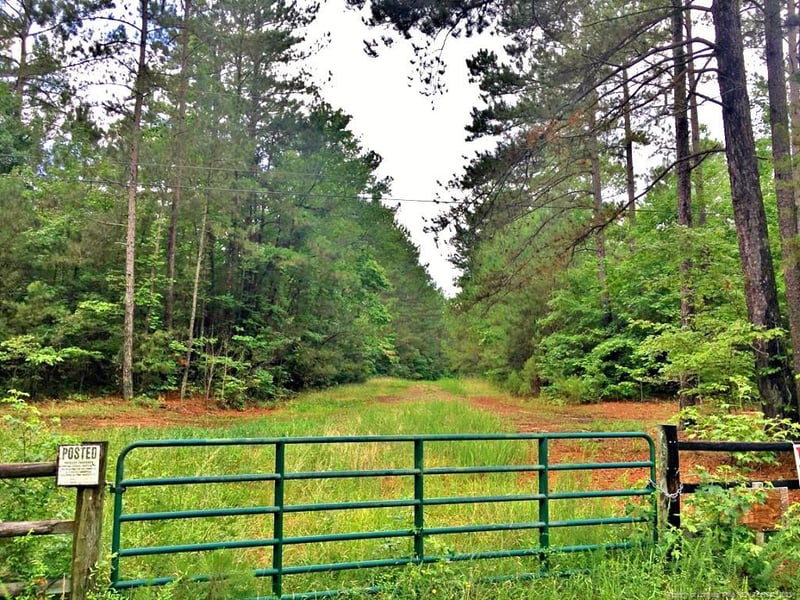Valley Rd, Sanford, NC 27330