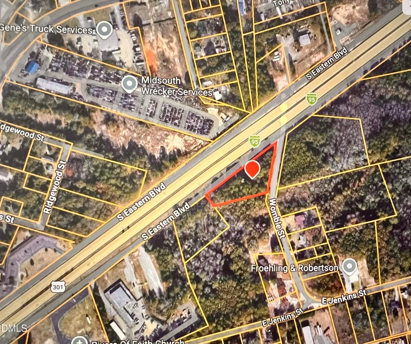Womble Dr, Fayetteville, NC 28306