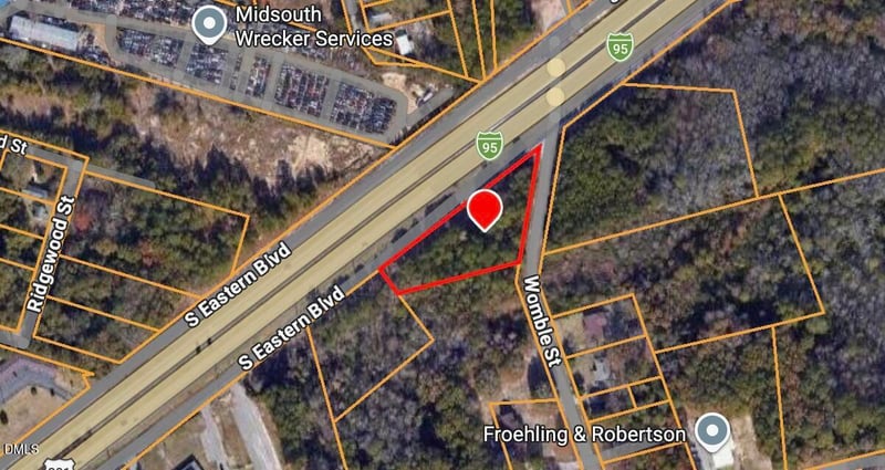 Womble Dr, Fayetteville, NC 28306