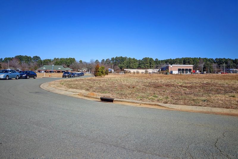 000 Commerce Ct, Pittsboro, NC 27312
