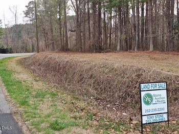000 Lassiter Pond Rd, Four Oaks, NC 27524