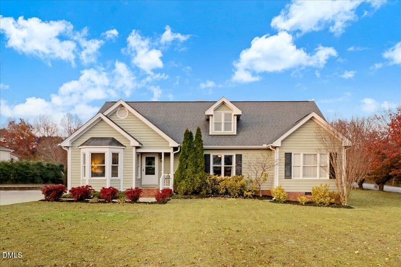 1 Annie V Dr, Clayton, NC 27520