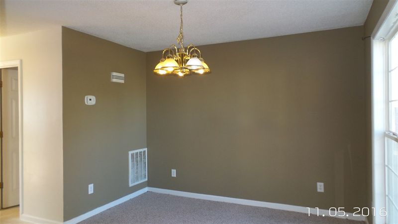 1 N Berrymeadow Ln, Durham, NC 27703