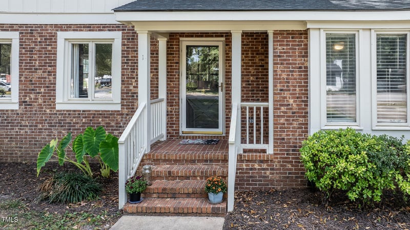 1 Eden Dr, Smithfield, NC 27577