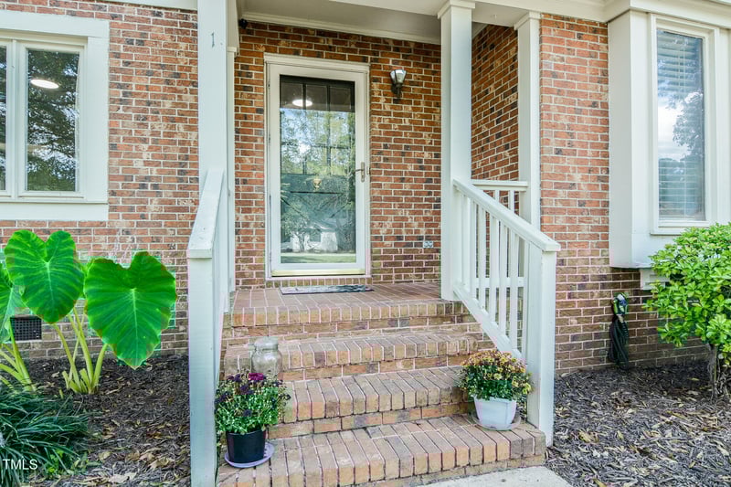 1 Eden Dr, Smithfield, NC 27577