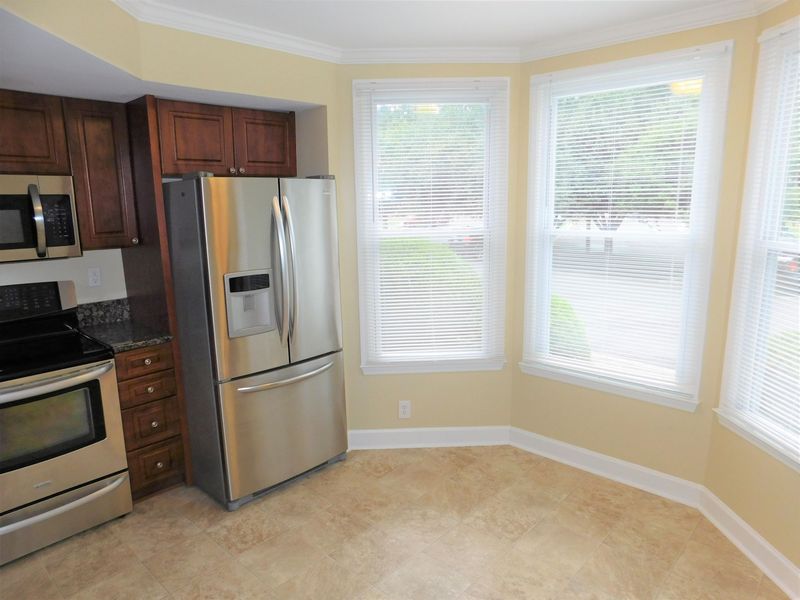 1 Forest Glen Dr #9, Chapel Hill, NC 27517