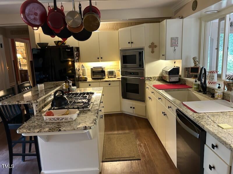 1 Gathering Pl, Raleigh, NC 27604