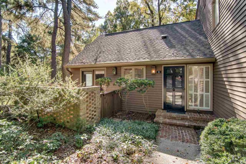 1 Glenmore Dr, Durham, NC 27707