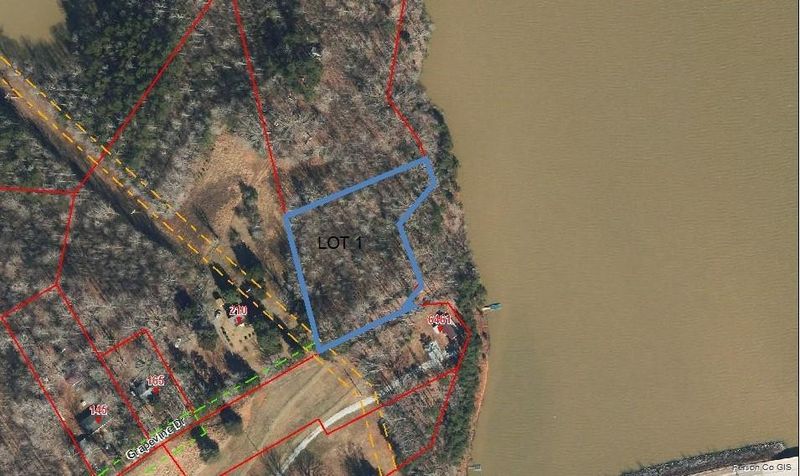 1 Grapevine Dr, Roxboro, NC 27574