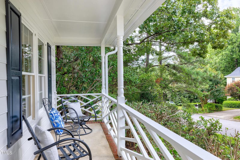 1 Kings Grant Ct, Durham, NC 27703