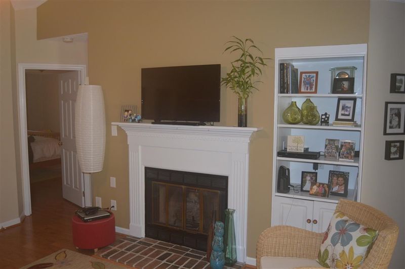 1 Kings Mount Ct, Durham, NC 27713