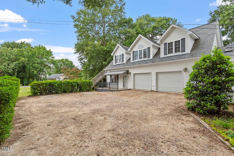 1 Lake Dr, Garner, NC 27529