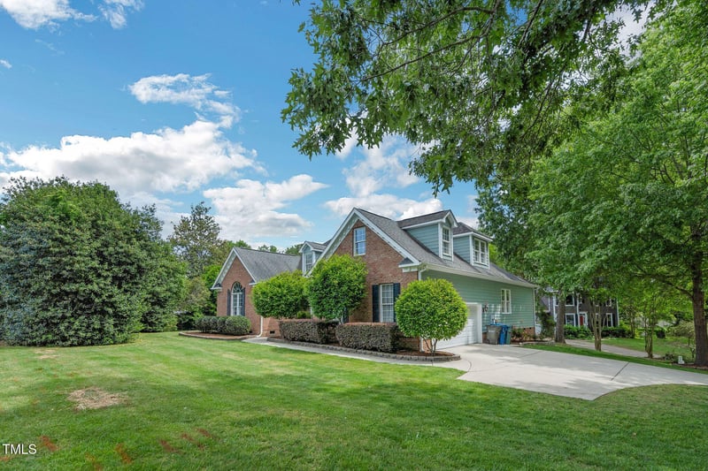 1 Plowlan Ct, Durham, NC 27707