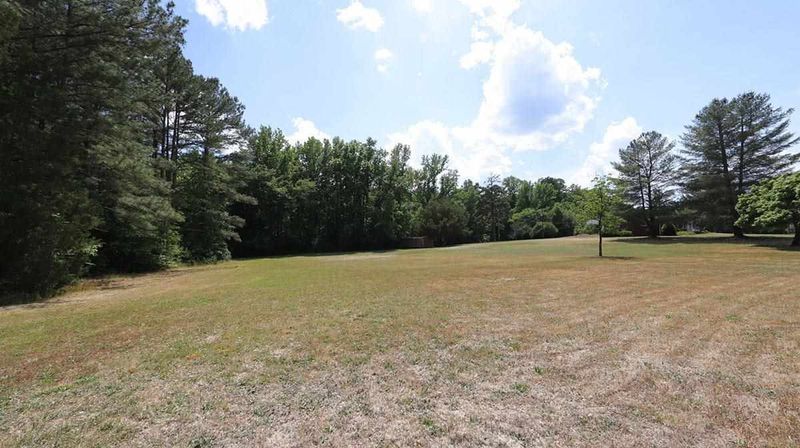 1 Rocky Ford Rd, Louisburg, NC 27549