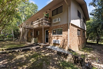 1 Shepherd Ln #B4, Chapel Hill, NC 27514