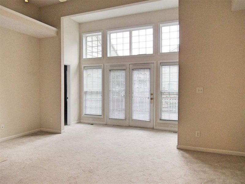 1 Starwood Ln, Durham, NC 27712