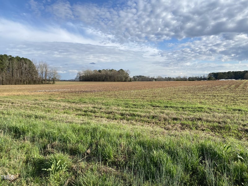 1 Tart Rd, Dunn, NC 28334