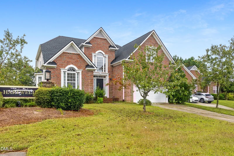 1 Thorn Brook Ct, Durham, NC 27703