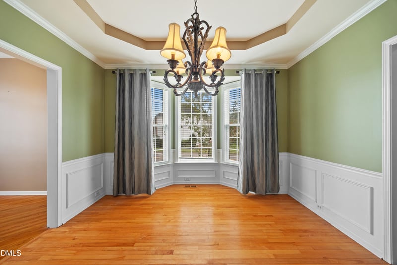 1 Thorn Brook Ct, Durham, NC 27703