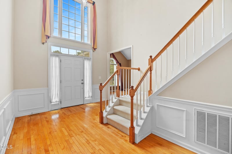 1 Thorn Brook Ct, Durham, NC 27703