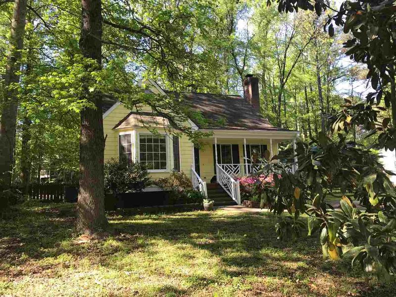 1 Thorne Ridge Dr, Durham, NC 27713