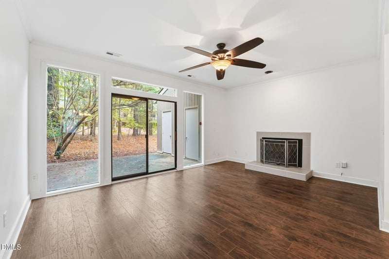 1 Vauxhall Pl, Chapel Hill, NC 27517