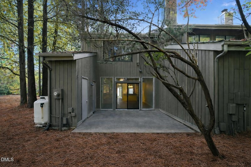 1 Vauxhall Pl, Chapel Hill, NC 27517