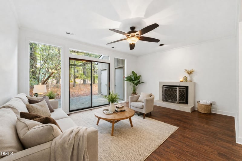 1 Vauxhall Pl, Chapel Hill, NC 27517