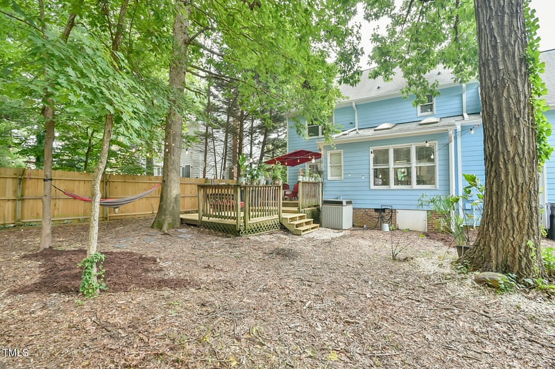 1 Warbler Ln, Durham, NC 27712