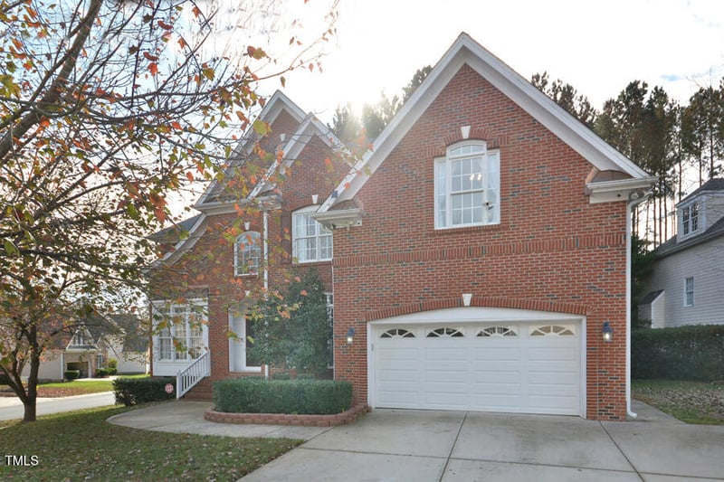 1 White Run Ct, Durham, NC 27712