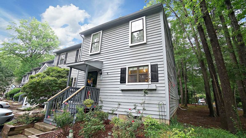 1 Willow Bridge Dr, Durham, NC 27707