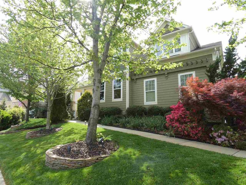 1 Zumwalt Ct, Durham, NC 27703