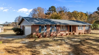 10 Alease Dr, Zebulon, NC 27597
