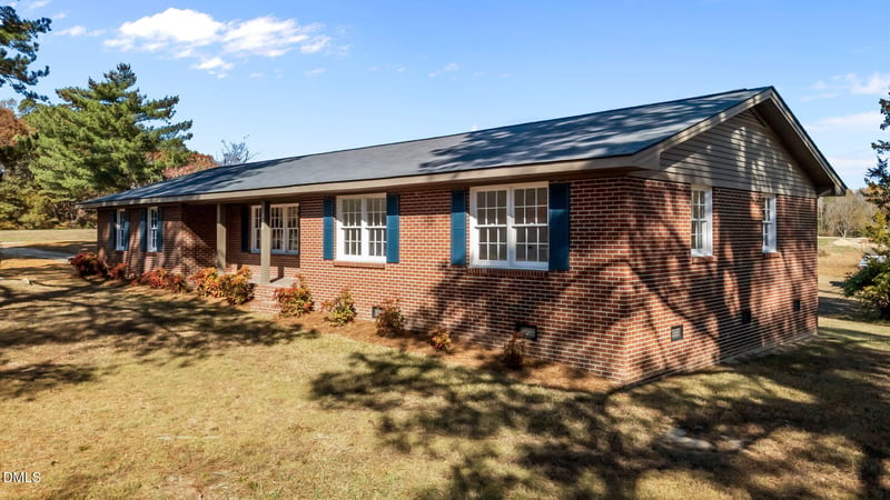 10 Alease Dr, Zebulon, NC 27597