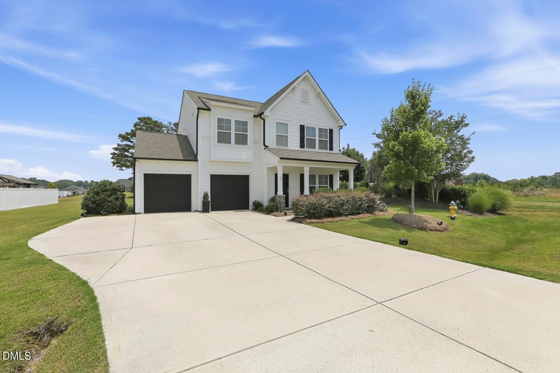 10 Arlie Ln, Lillington, NC 27546