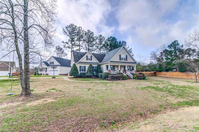 10 Ballards Mill Ct, Fuquay Varina, NC 27526