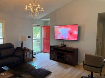 10 Bentwood Pl, Durham, NC 27703