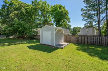 10 Berrymeadow Ln, Durham, NC 27703