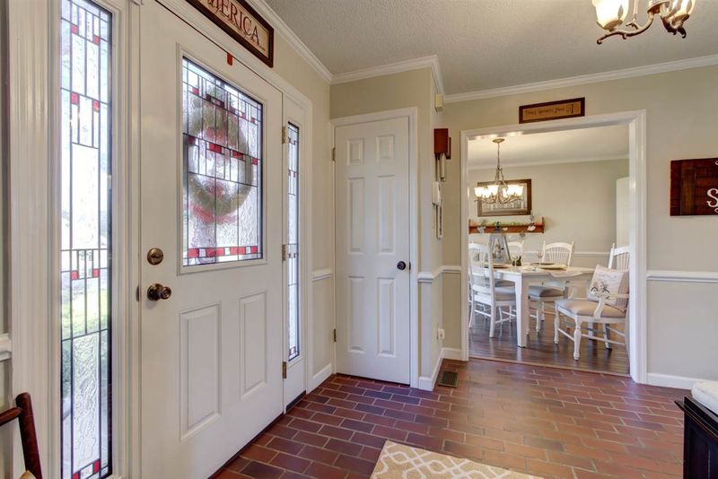 10 Burkot Rd, Lillington, NC 27546