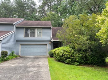 10 Clover Dr, Chapel Hill, NC 27517