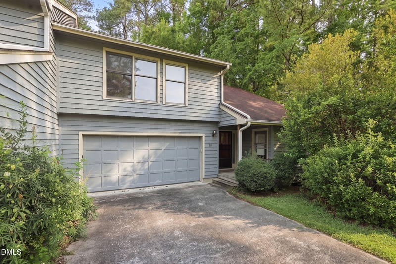 10 Clover Dr, Chapel Hill, NC 27517