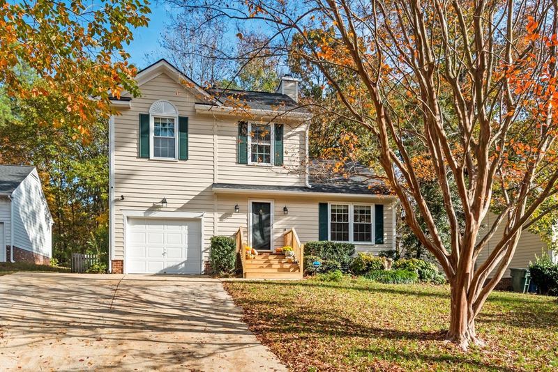 10 Creeks Edge Ct, Durham, NC 27713