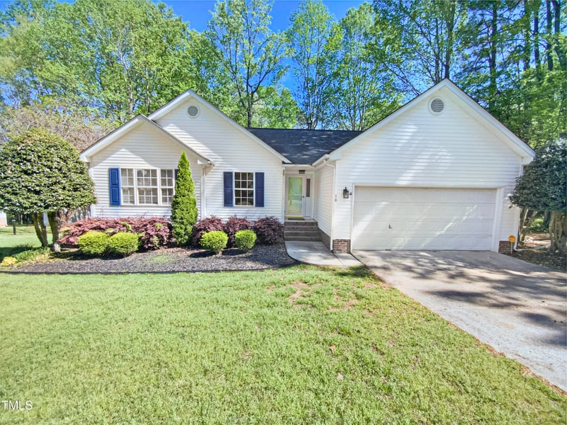 10 Cricket Hollow Rn, Clayton, NC 27520
