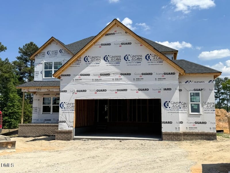 10 Diamond Creek Dr, Zebulon, NC 27597