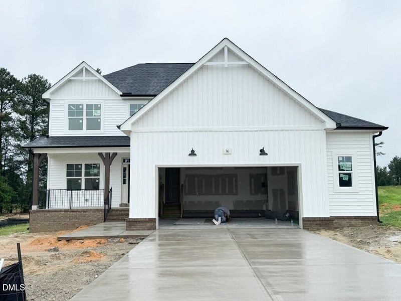 10 Diamond Creek Dr, Zebulon, NC 27597