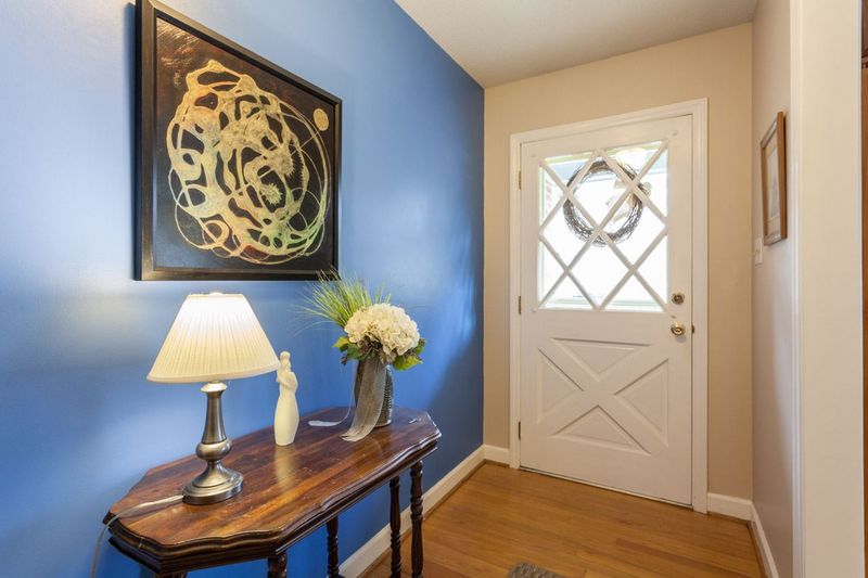 10 Dubarry Ct, Durham, NC 27705