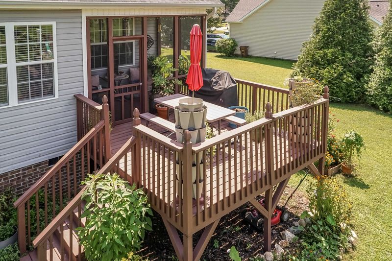 10 Falling Leaf Dr, Youngsville, NC 27596